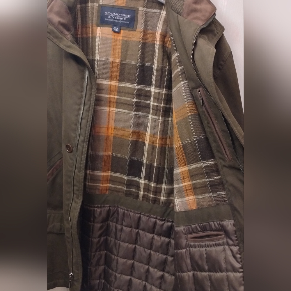 Roundtree & Yorke Barn Coat - Picture 15 of 15